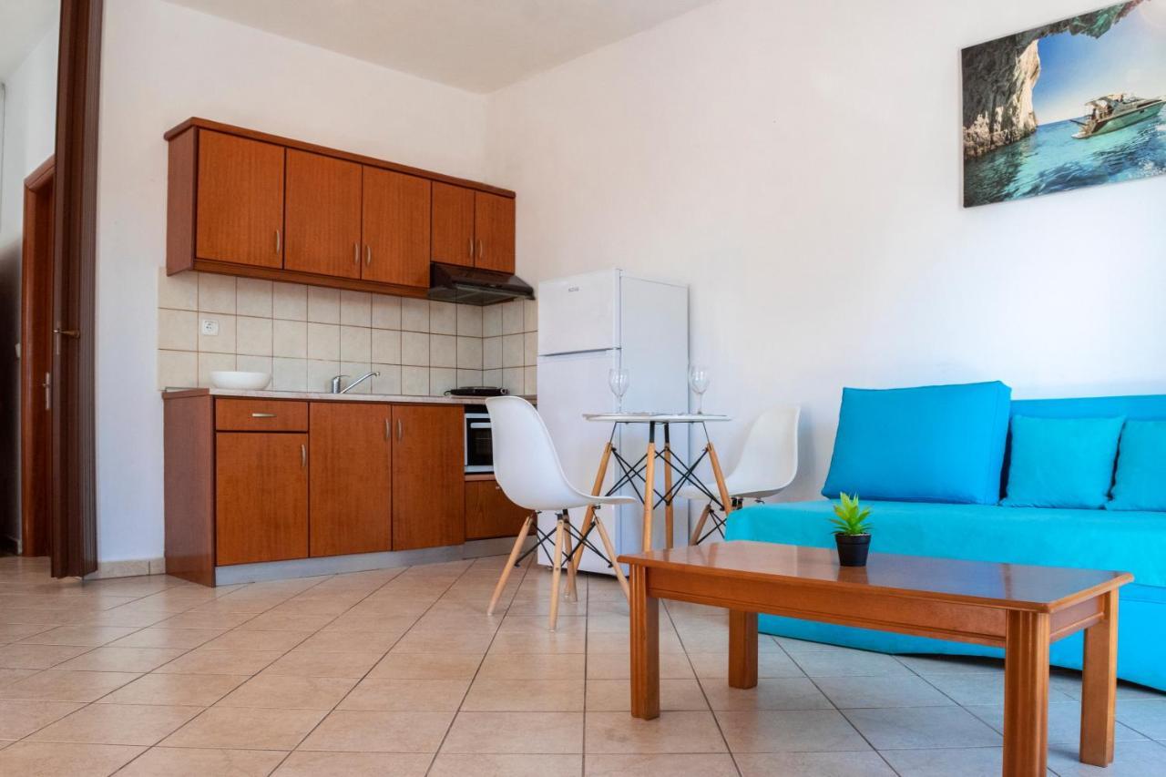 Kapahi Magic Hotel Apartments Potos Exterior photo